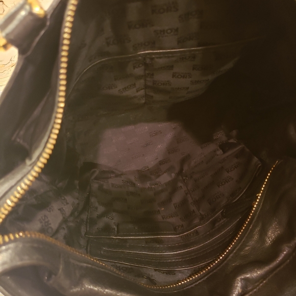 Retired Michael Kors Kingsbury  Bag 1344 - Picture 15 of 16